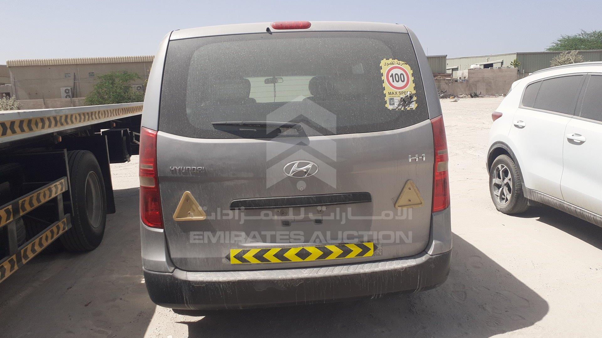 KMJWA37R4DU531093 - 2013 Hyundai H1 - #357801