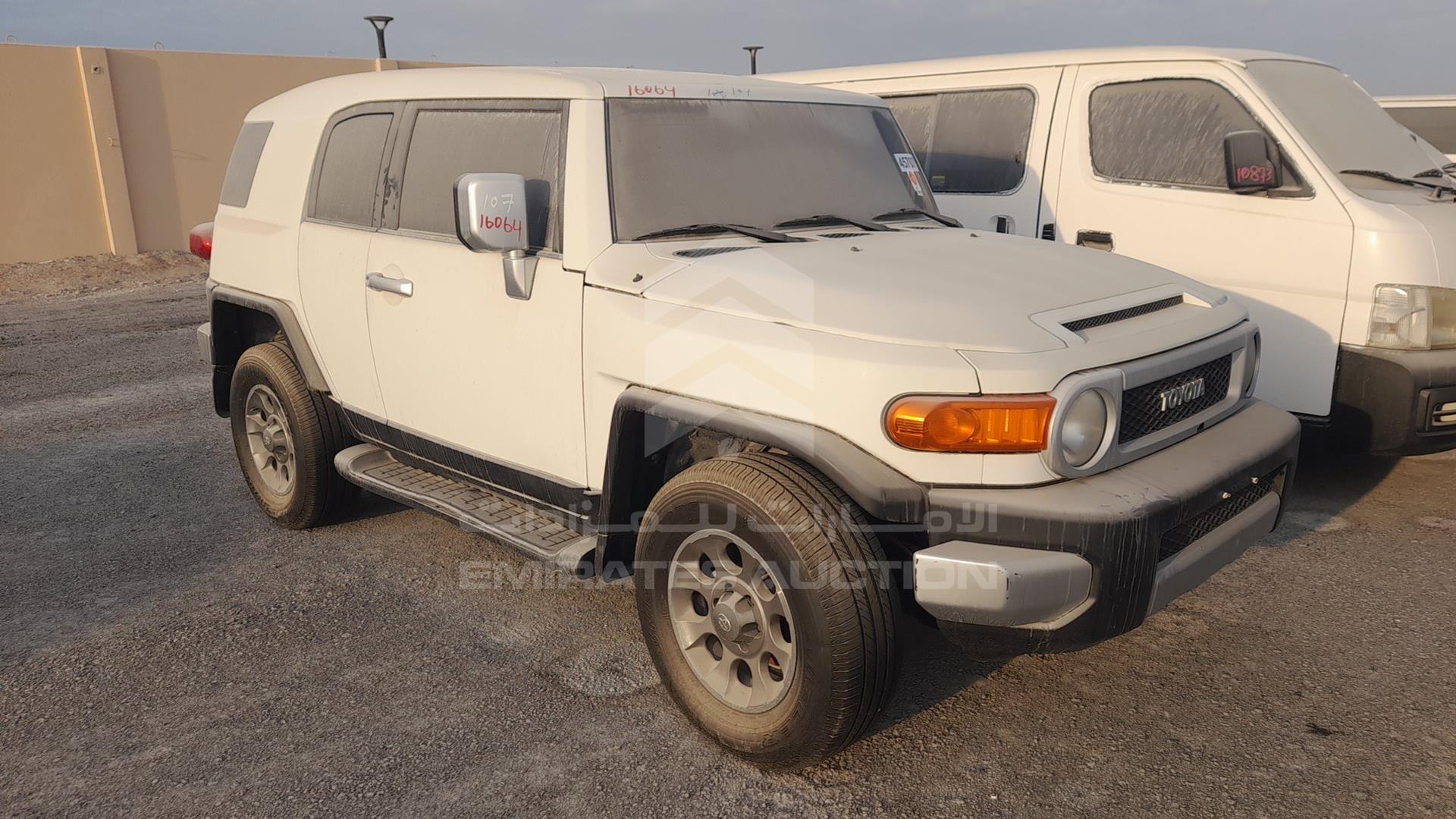 2013 TOYOTA FJ CRUISER VIN: JTEBU11F5DK171029