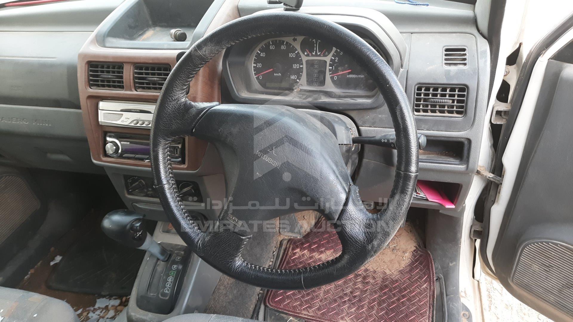 2001 MITSUBISHI PAJERO MINI VIN: H58A0212011