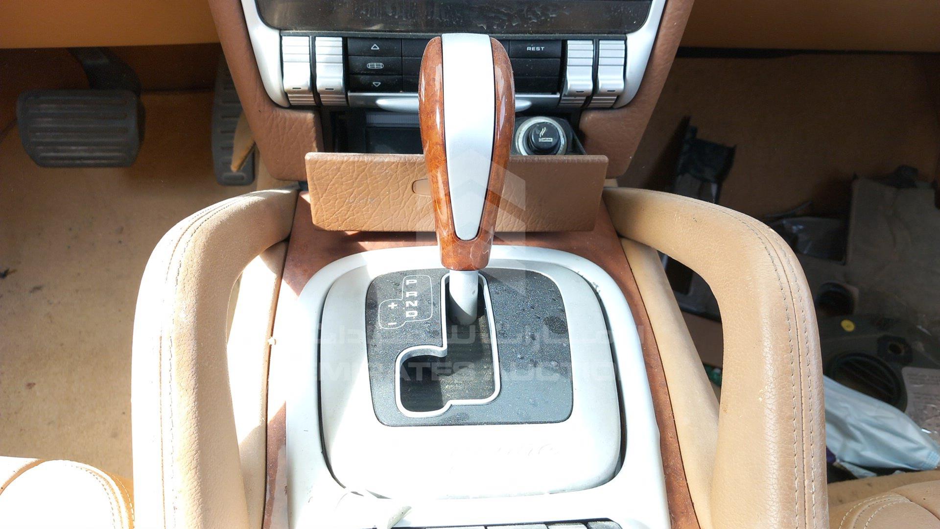 2006 PORSCHE CAYENNE VIN: WP1ZZZ9PZ6LA06561
