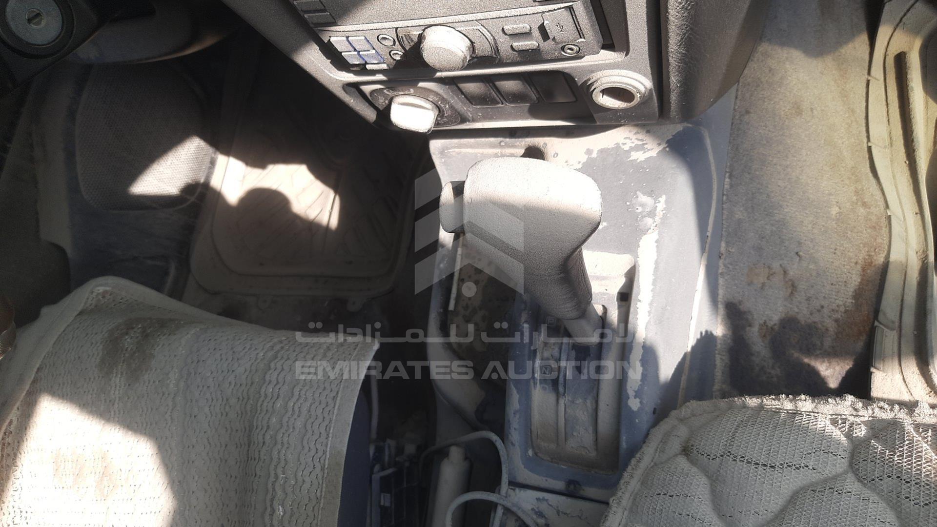 2001 NISSAN PATHFINDER VIN: JN8DR07Y91W516573