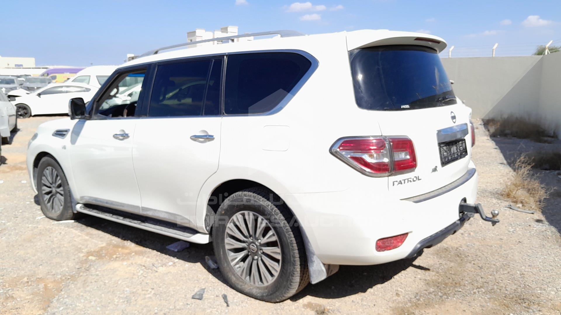 2017 NISSAN PATROL VIN: JN8AY2NY4H9301065