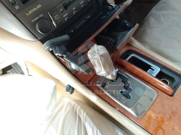 Lexus LS 430 2004 JTHBN36F440145926 Image 43