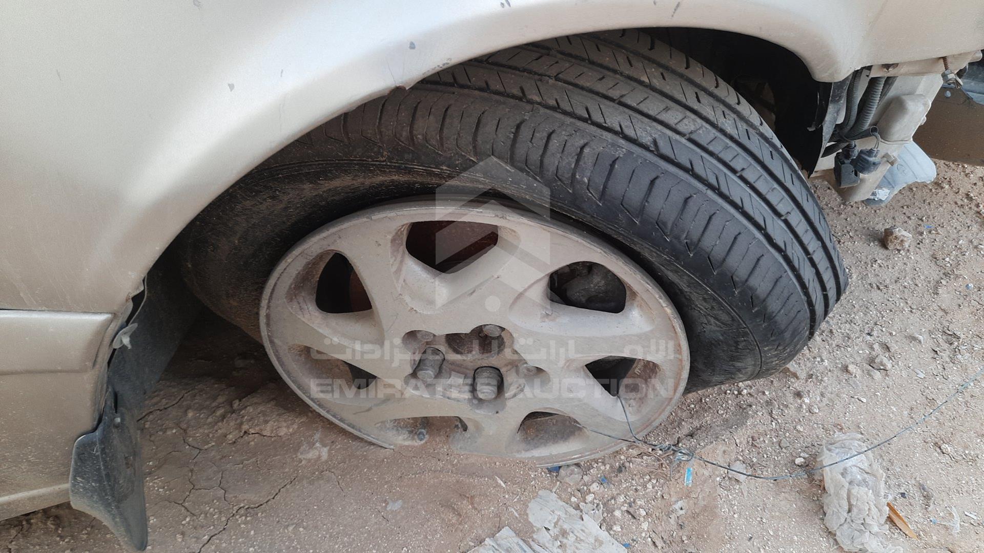 2000 TOYOTA --- VIN: JT2BG22K7Y0526760