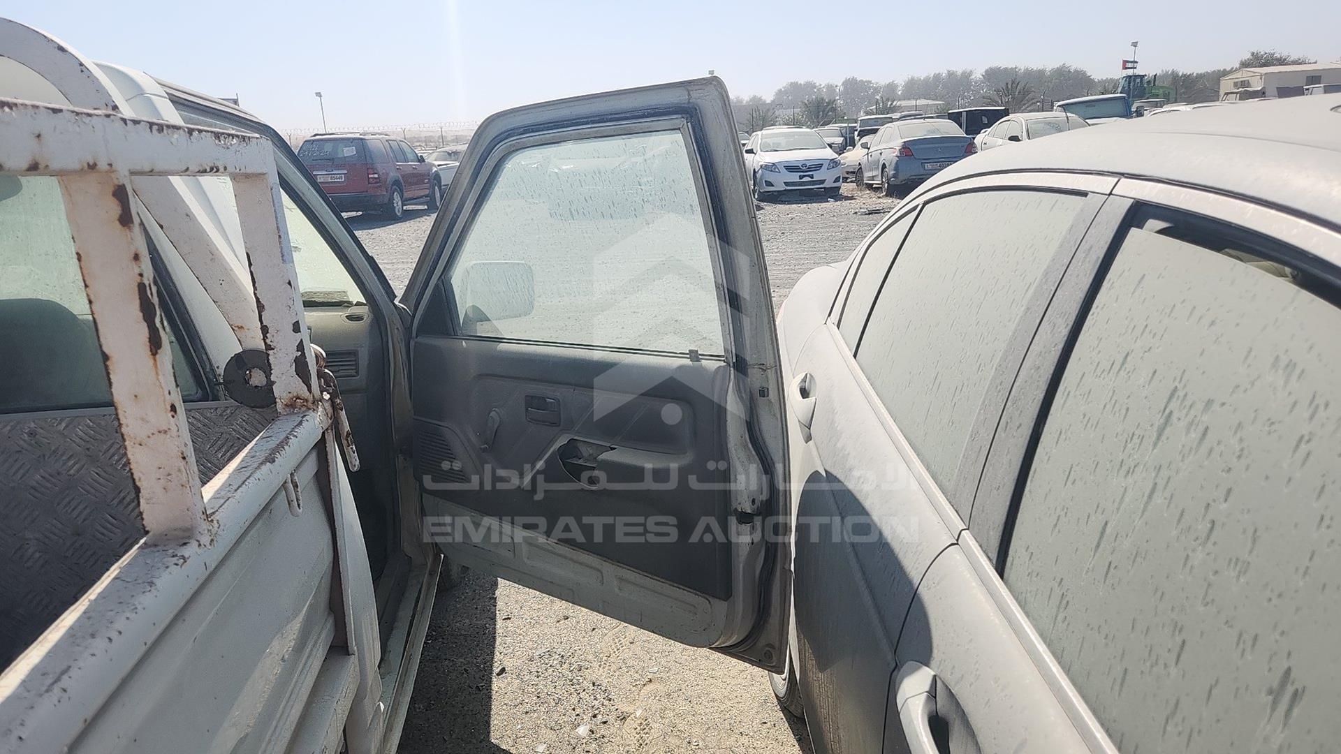 2003 ISUZU PICK UP VIN: JAADL39M237F02224