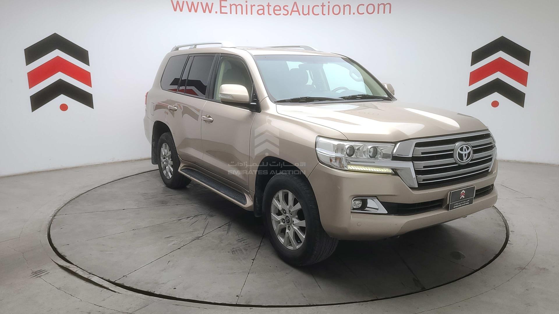 2016 TOYOTA LAND CRUISER VIN: JTMHU01JXG4126352