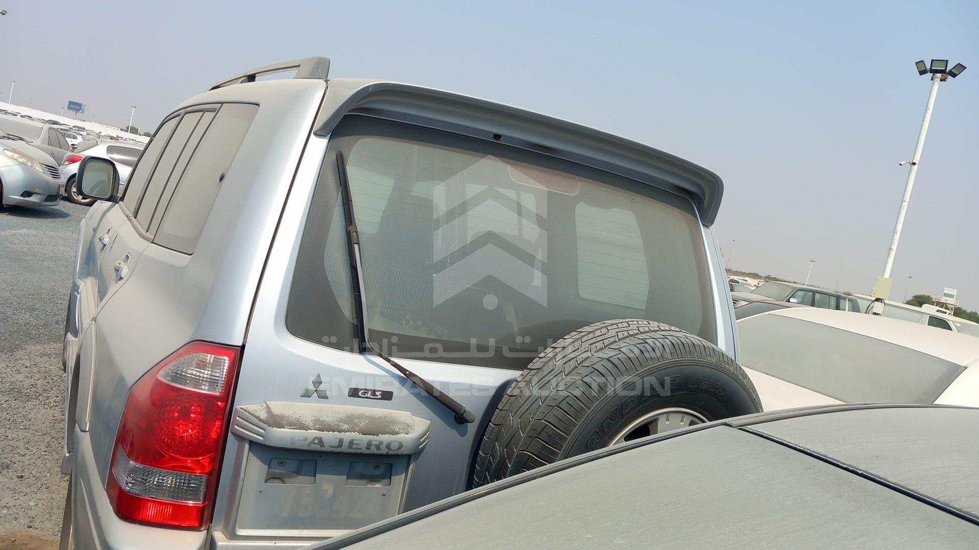 2006 MITSUBISHI PAJERO VIN: JMYLRV73W6J704329