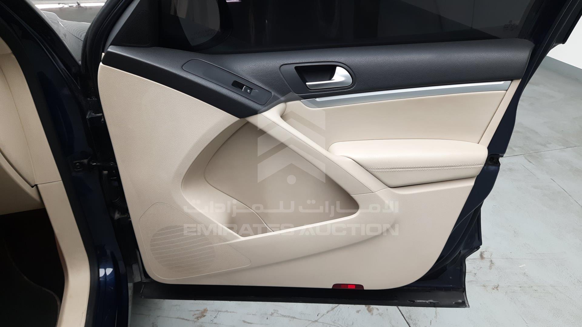 2015 VOLKSWAGEN TIGUAN VIN: WVGCE2AX1FW500403