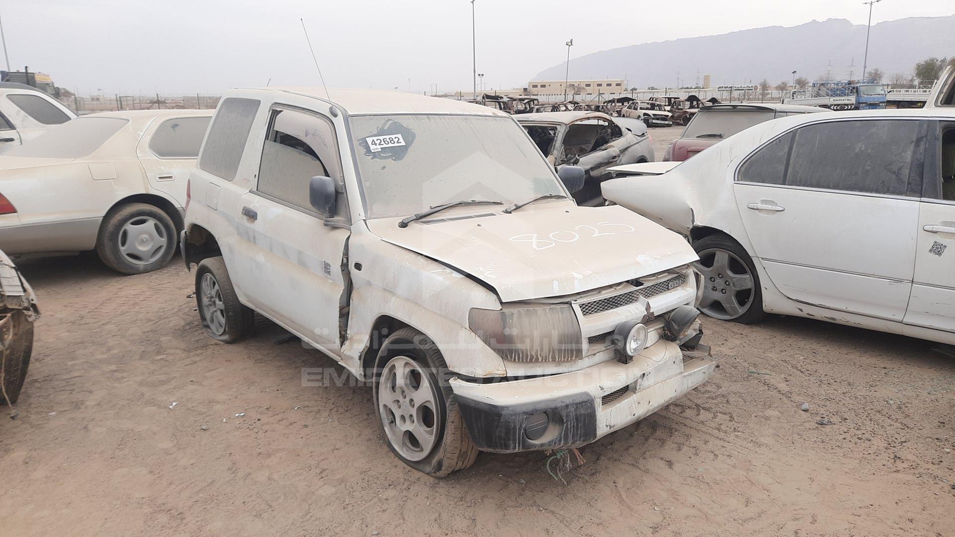 2005 MITSUBISHI PAJERO VIN: H66W-0015385