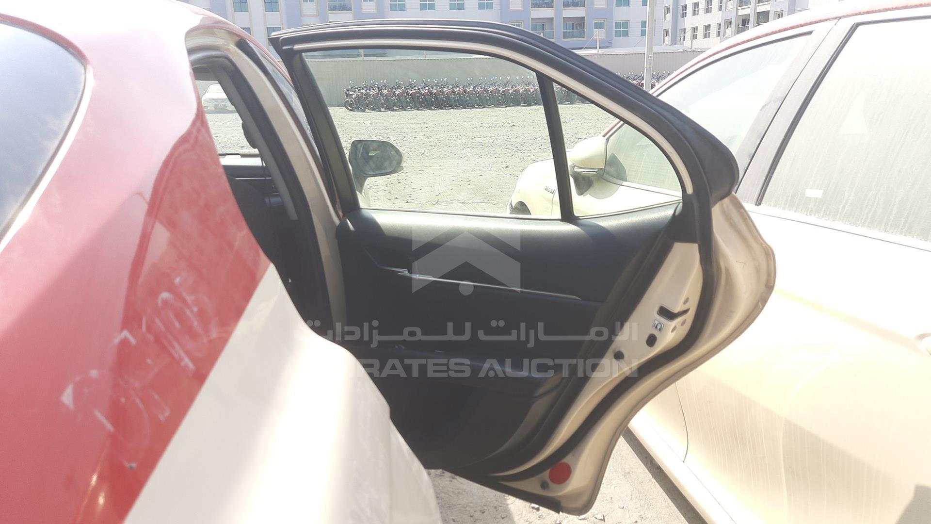 2019 TOYOTA CAMRY VIN: JTNB29HK8K3015209