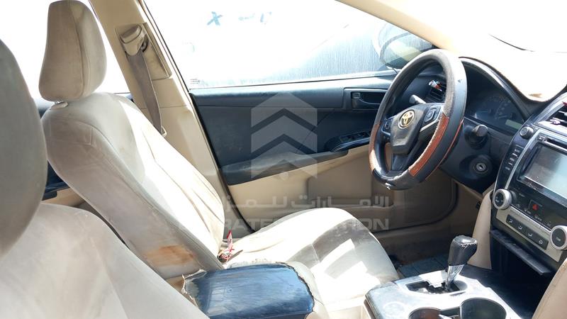 6T1BF9FK0CX386855 Auction: EmiratesAuction Lot: 403871 6T1BF9FK0CX386855 Toyota Camry 2012 WHITE Photo 13