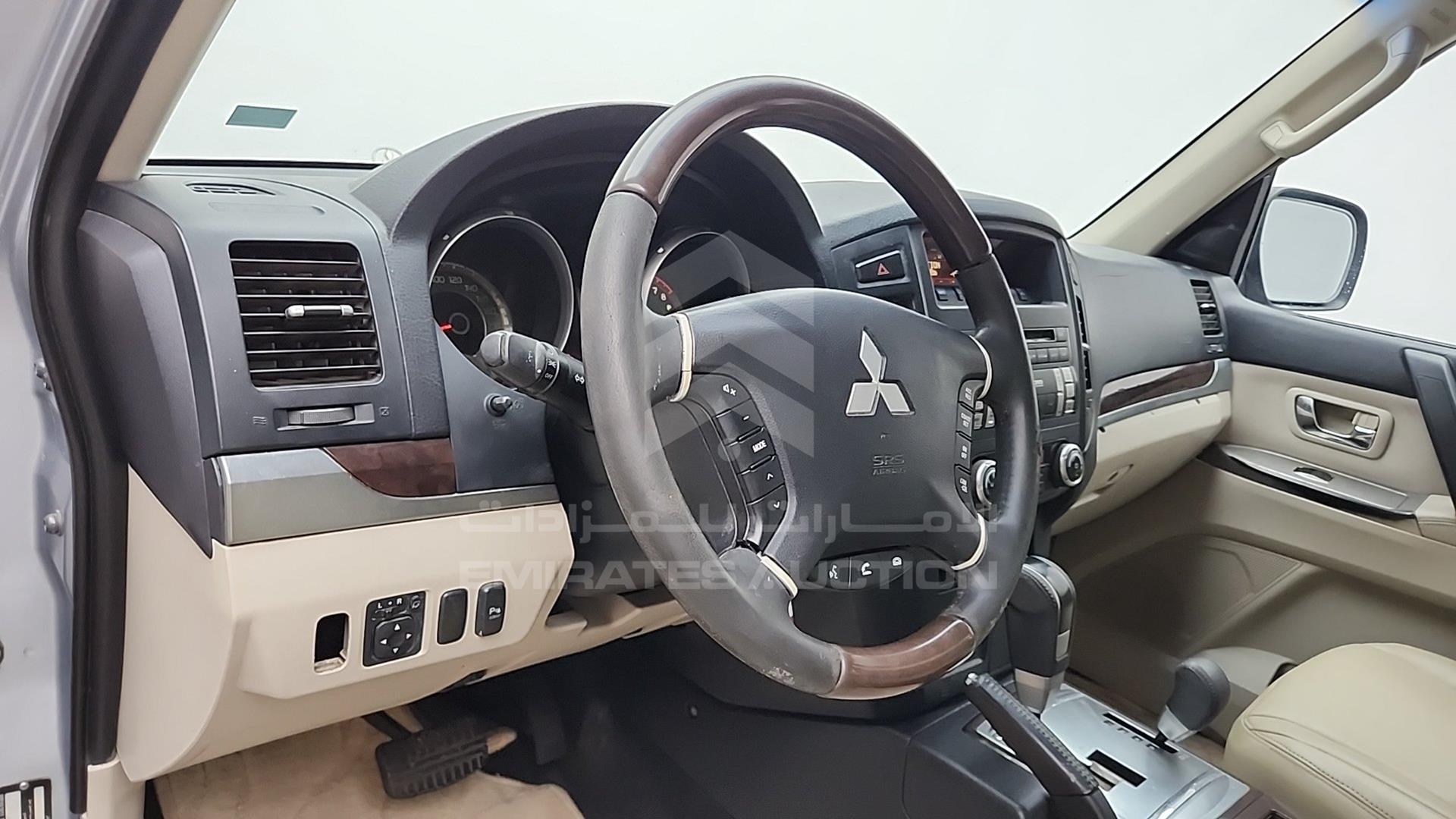 2012 MITSUBISHI PAJERO VIN: JMYLRV95WCJ709340