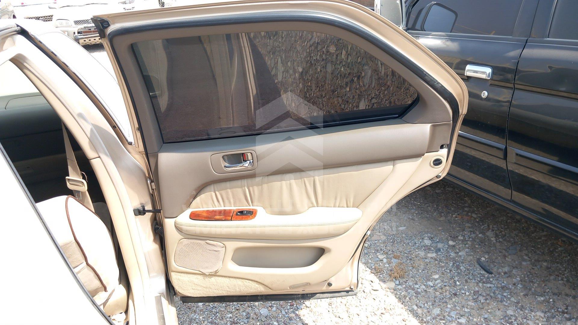 1998 LEXUS LS400 VIN: JT8BH28F2W0128608