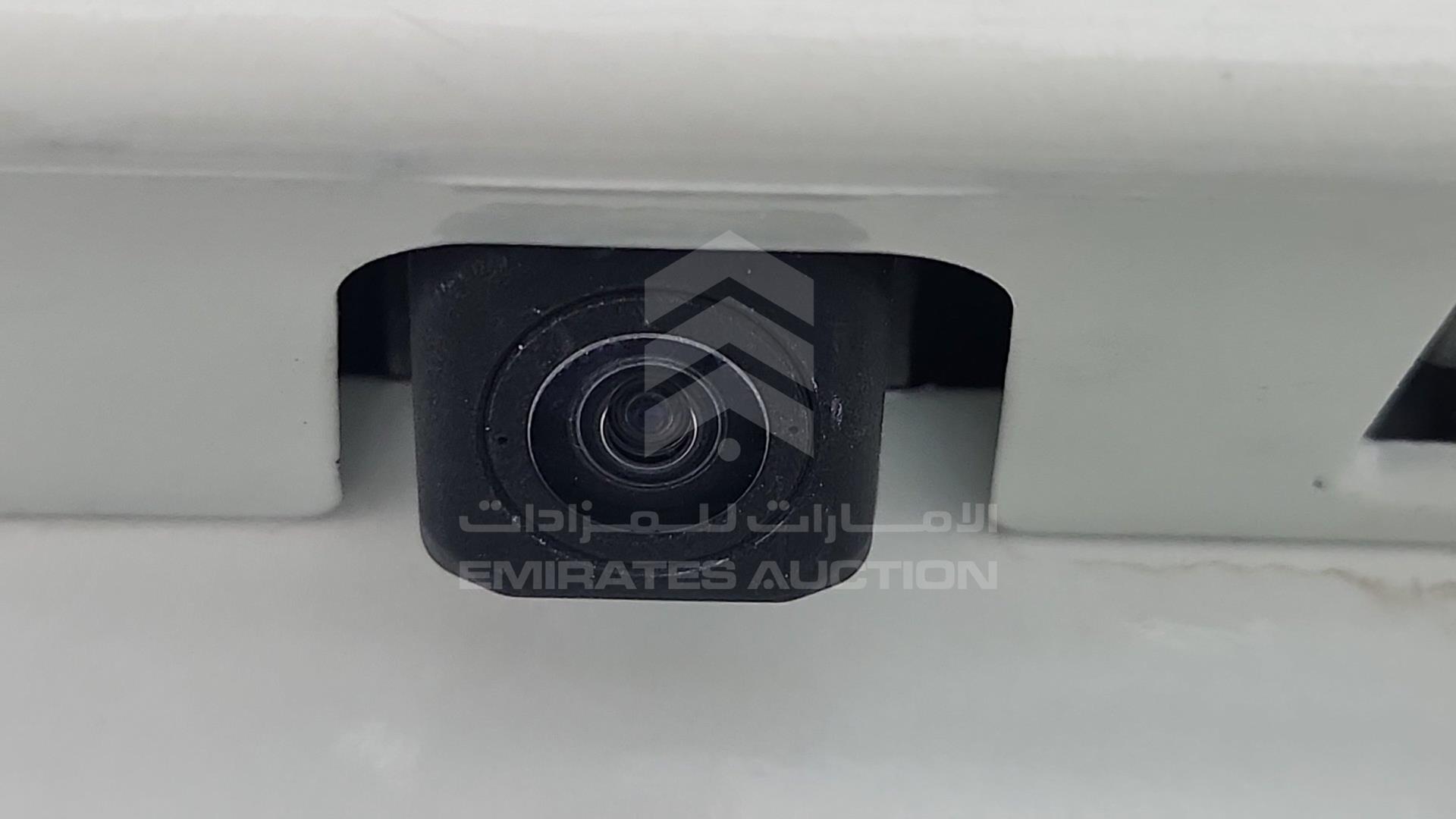 2016 TOYOTA SEQUOIA VIN: 5TDBY64A2GS130442