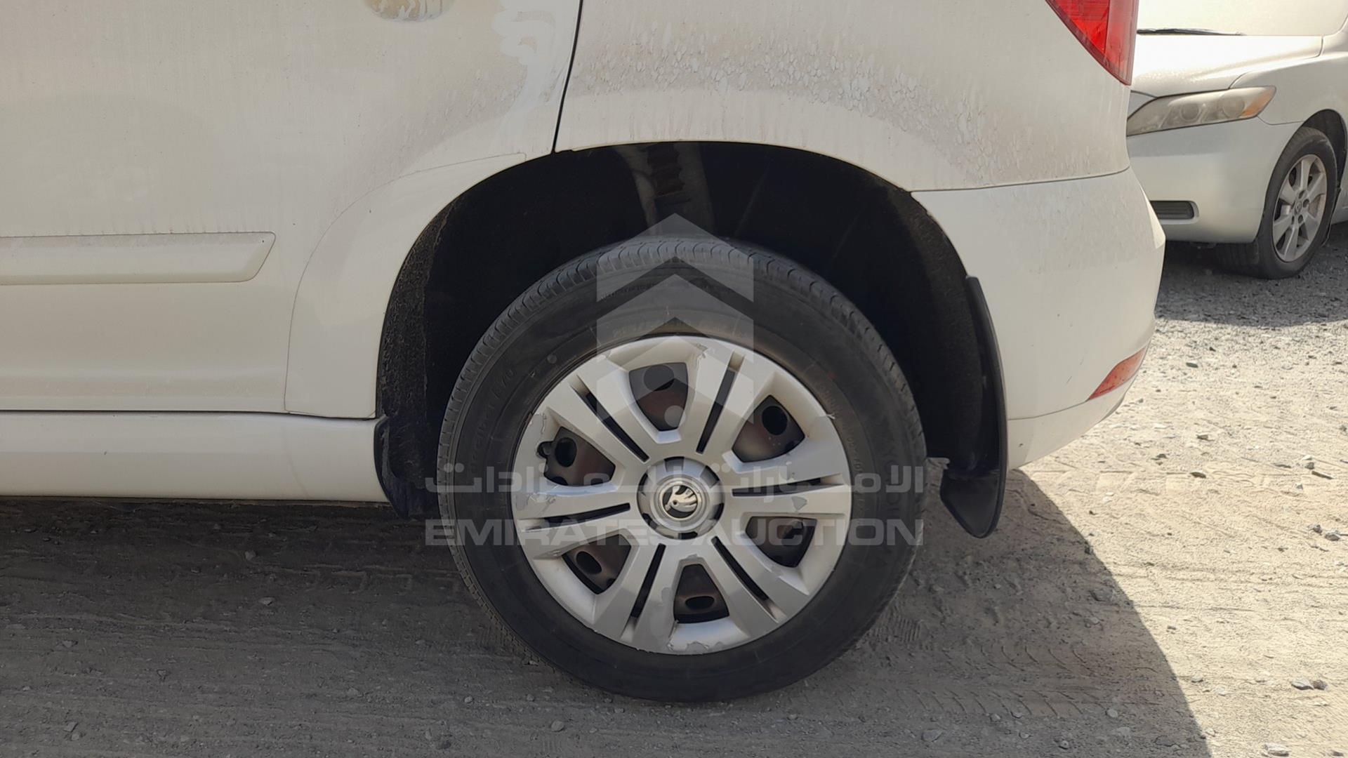 2015 SKODA YETI VIN: TMBJJ2ND0F6990002