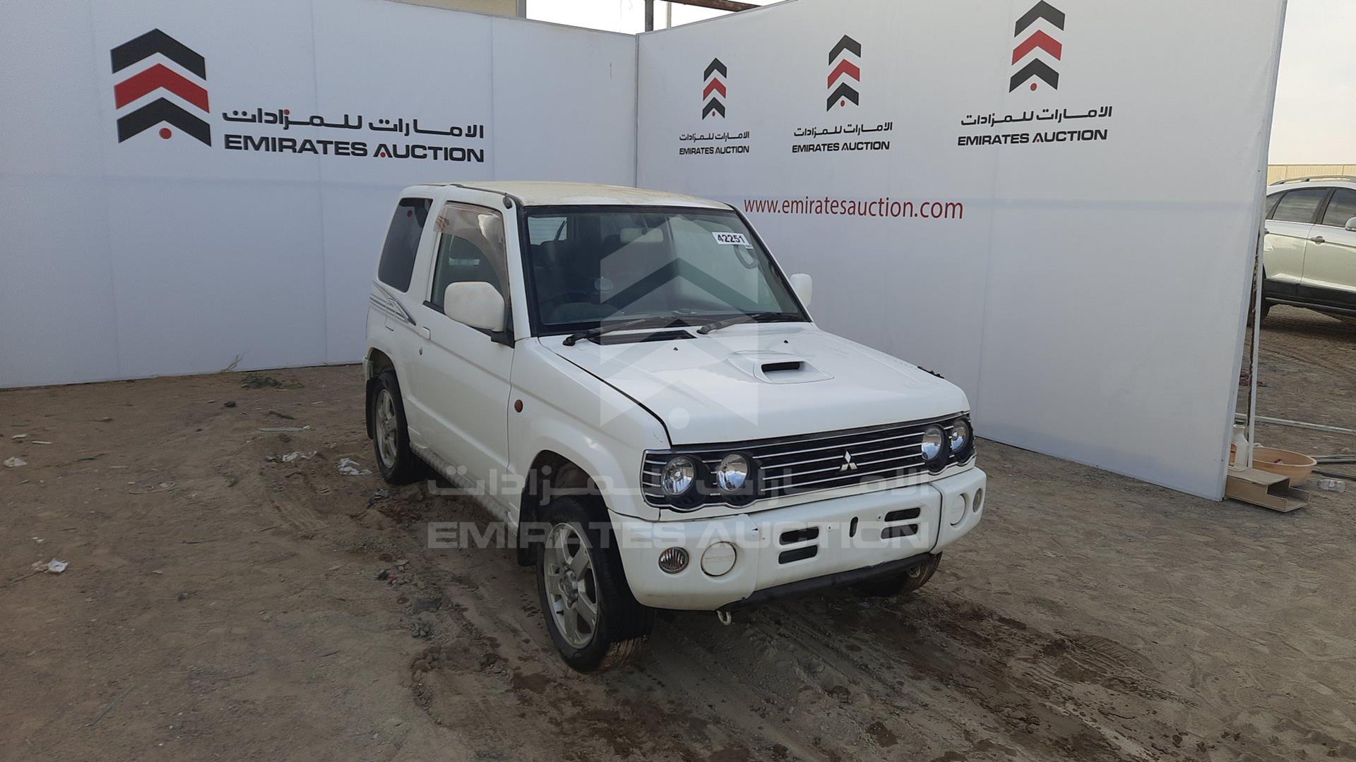2001 MITSUBISHI PAJERO MINI VIN: H58A0212011