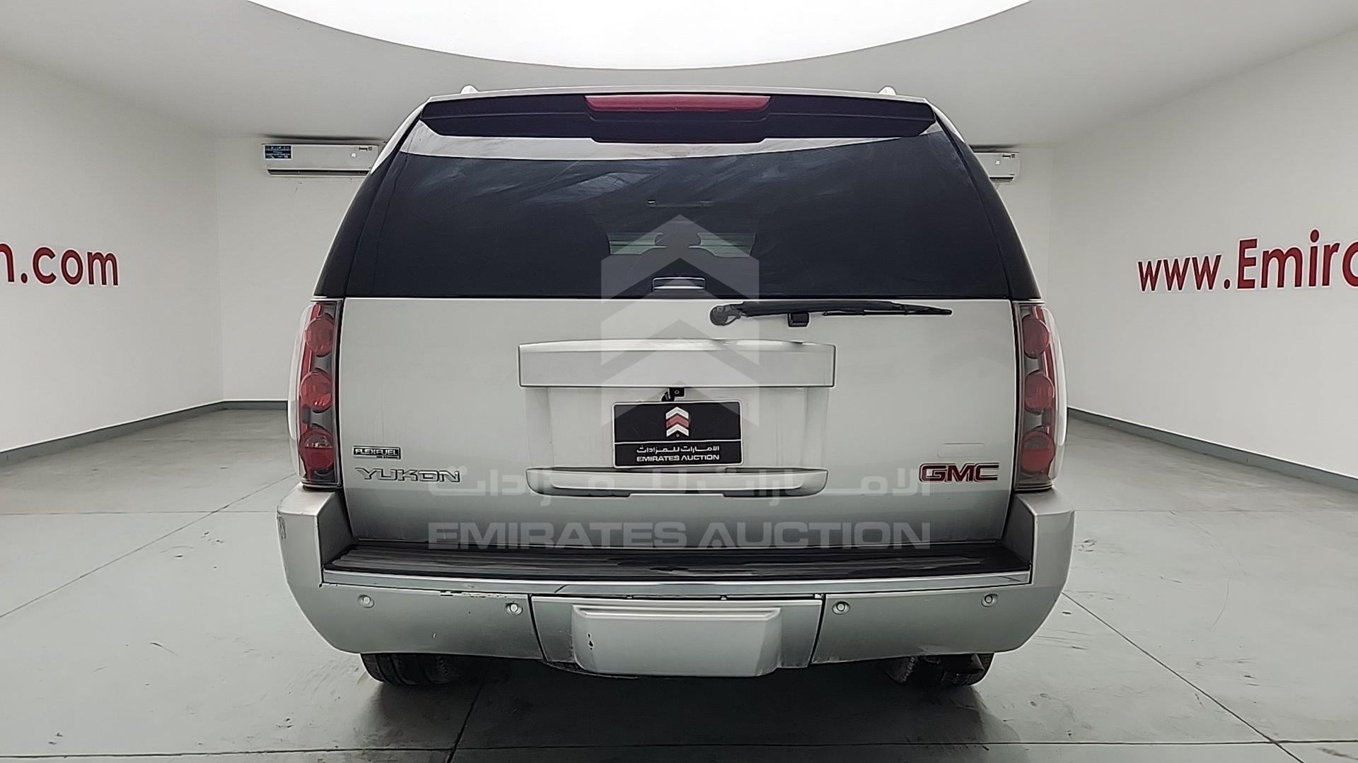 2011 GMC YUKON VIN: 1GKS2EEF0BR354052