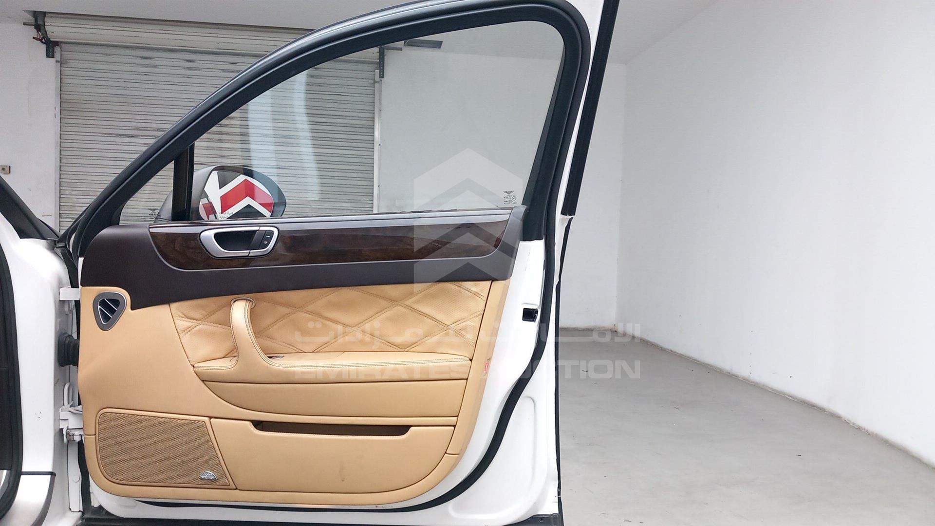 2012 BENTLEY FLYING SPUR VIN: SCBBF53W6CC075635