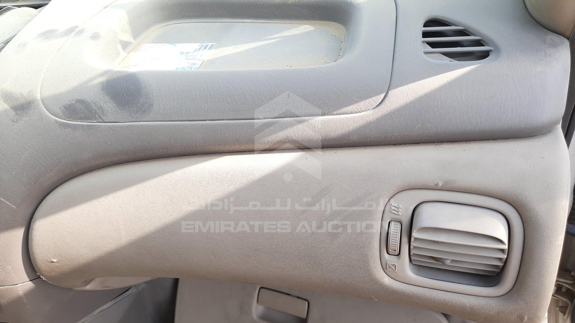 2005 NISSAN TIIDA VIN: JN1FN61C05W084352