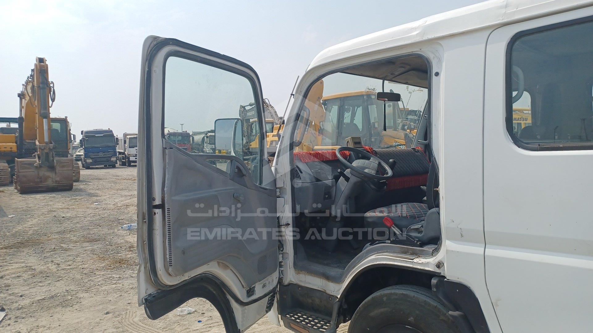 2008 MITSUBISHI CANTER VIN: JL7BCE1J18K006476