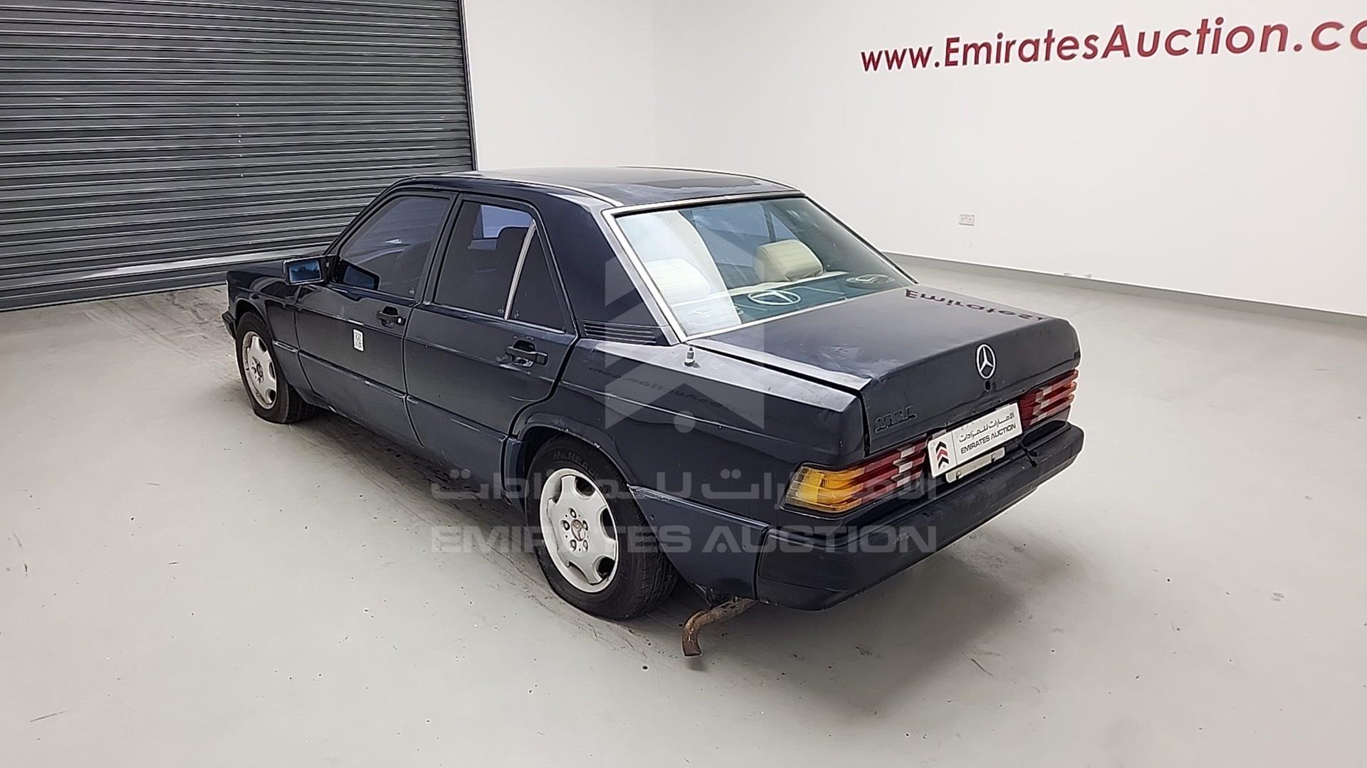1993 MERCEDES E 190 VIN: WDB2010241G048842