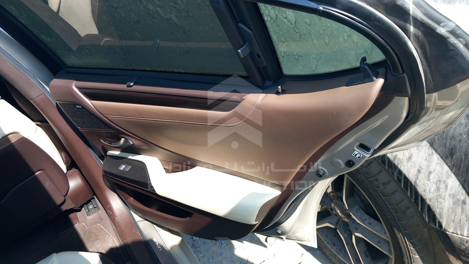 2019 LEXUS ES 300H VIN: JTHB21B11K2001209