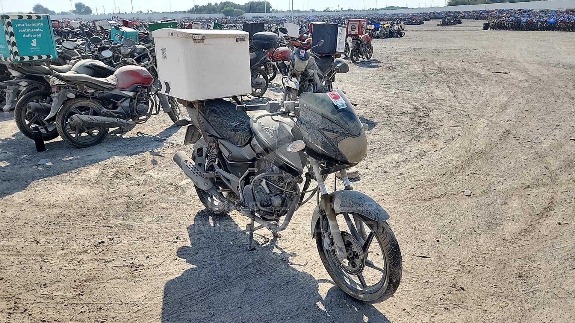2015 BAJAJ PULSAR VIN: MD2A11CZ6FWK44737