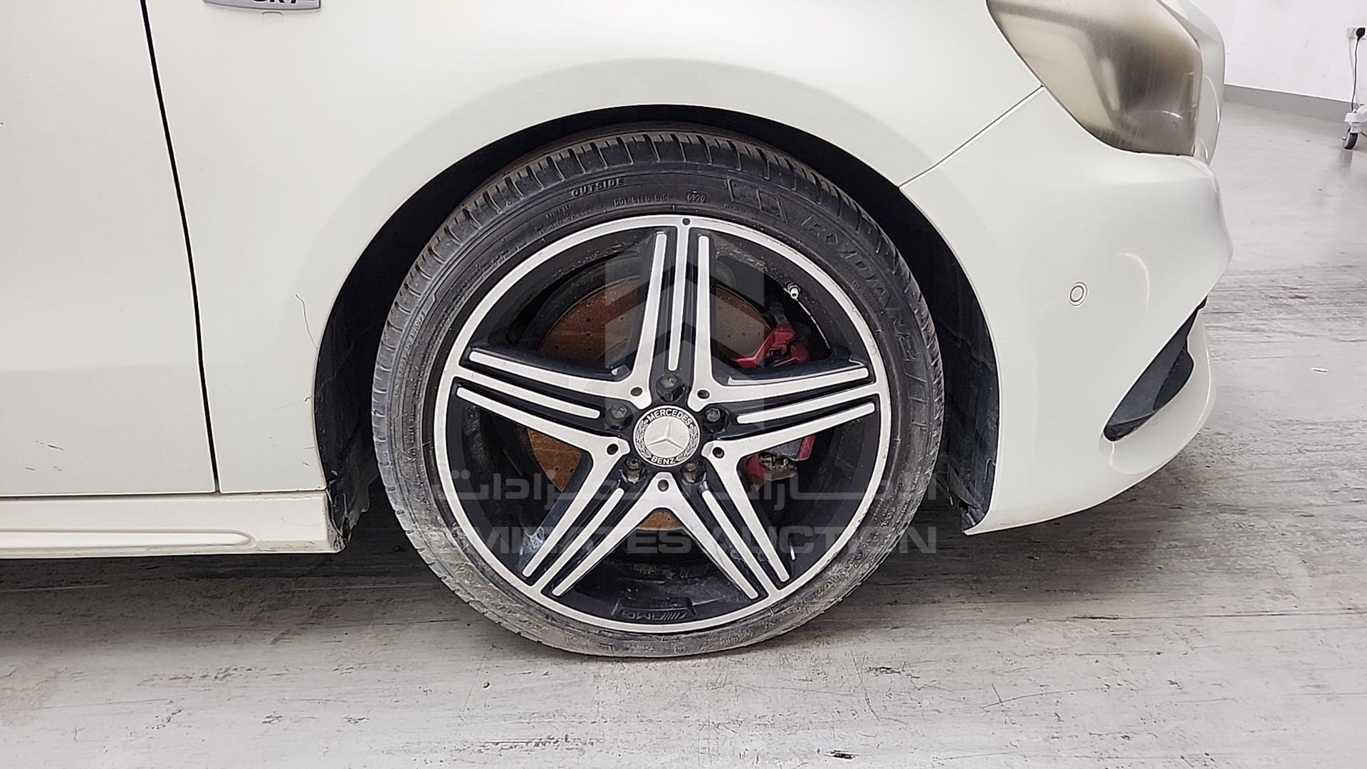 2017 MERCEDES A 250 VIN: WDDBF4EBXHJ542713