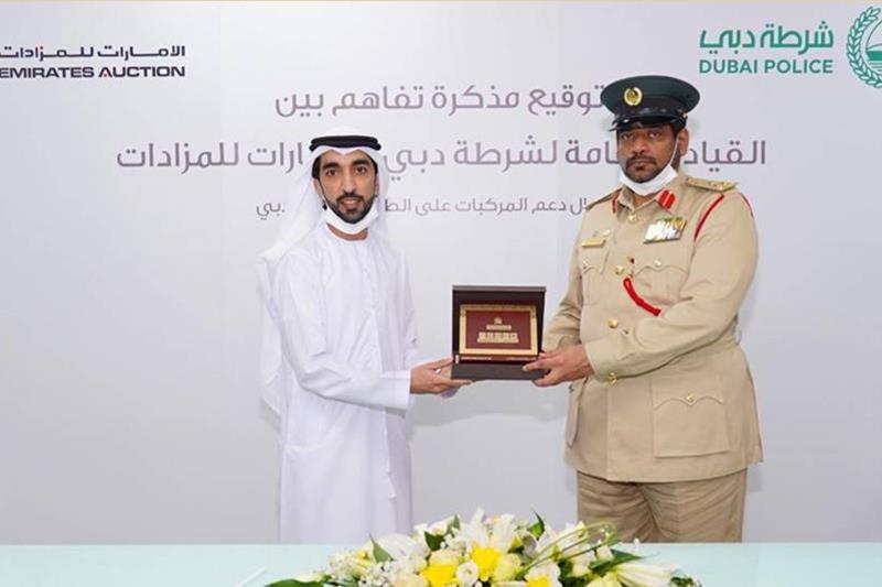 Dubai Police, Emirates Auction sign deal to provide assistance for accident-damaged light vehicles