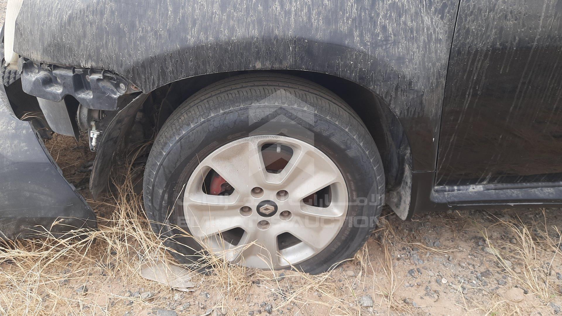 2015 RENAULT DUSTER VIN: VF1HSRCA6FA516127