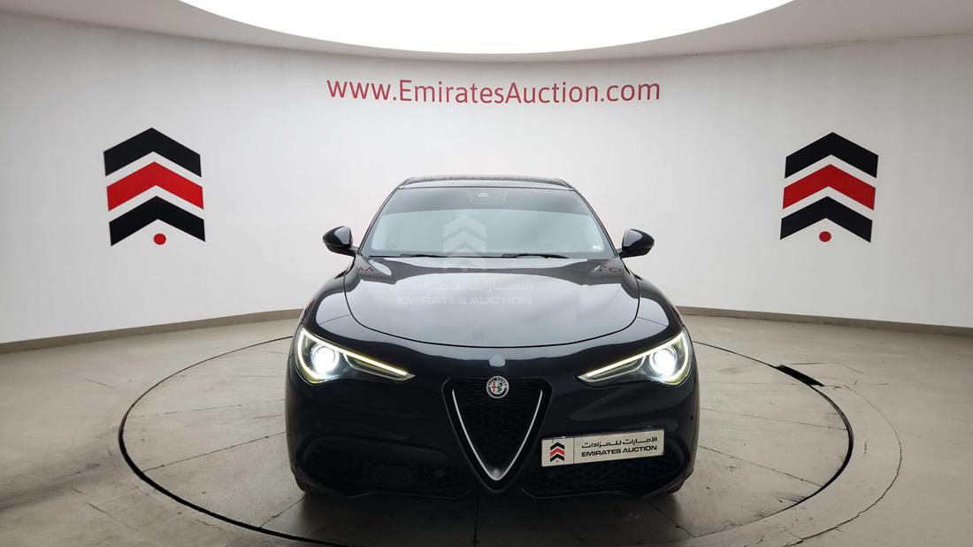 2019 Alfa Romeo Stelvio — 360-degree view
