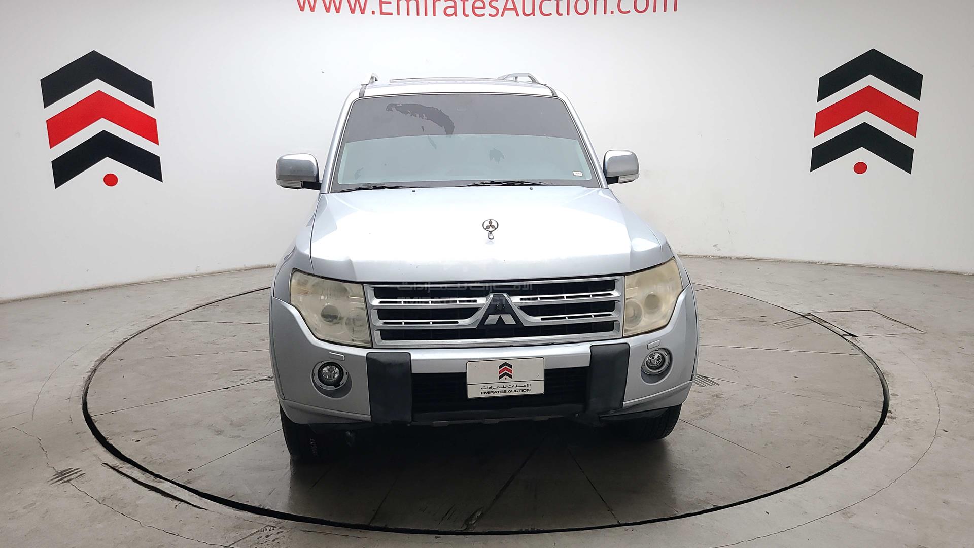 2011 MITSUBISHI PAJERO VIN: JMYLRV95WBJ704959