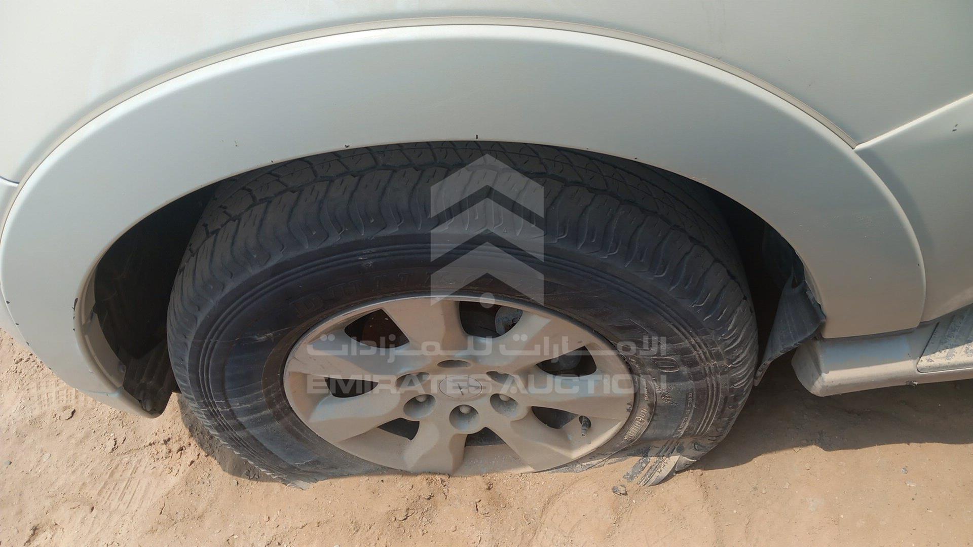 2014 MITSUBISHI PAJERO VIN: JMYLRV95WEJ702904
