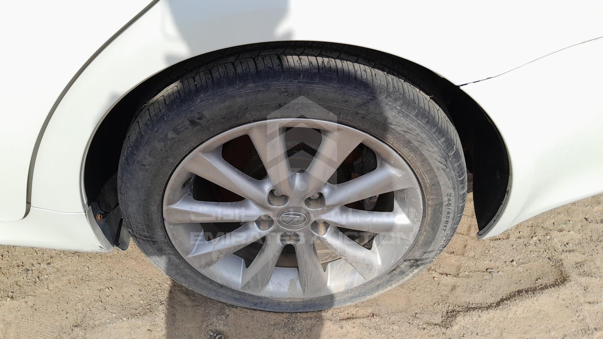 2009 LEXUS IS300 VIN: JTHBG262092018278