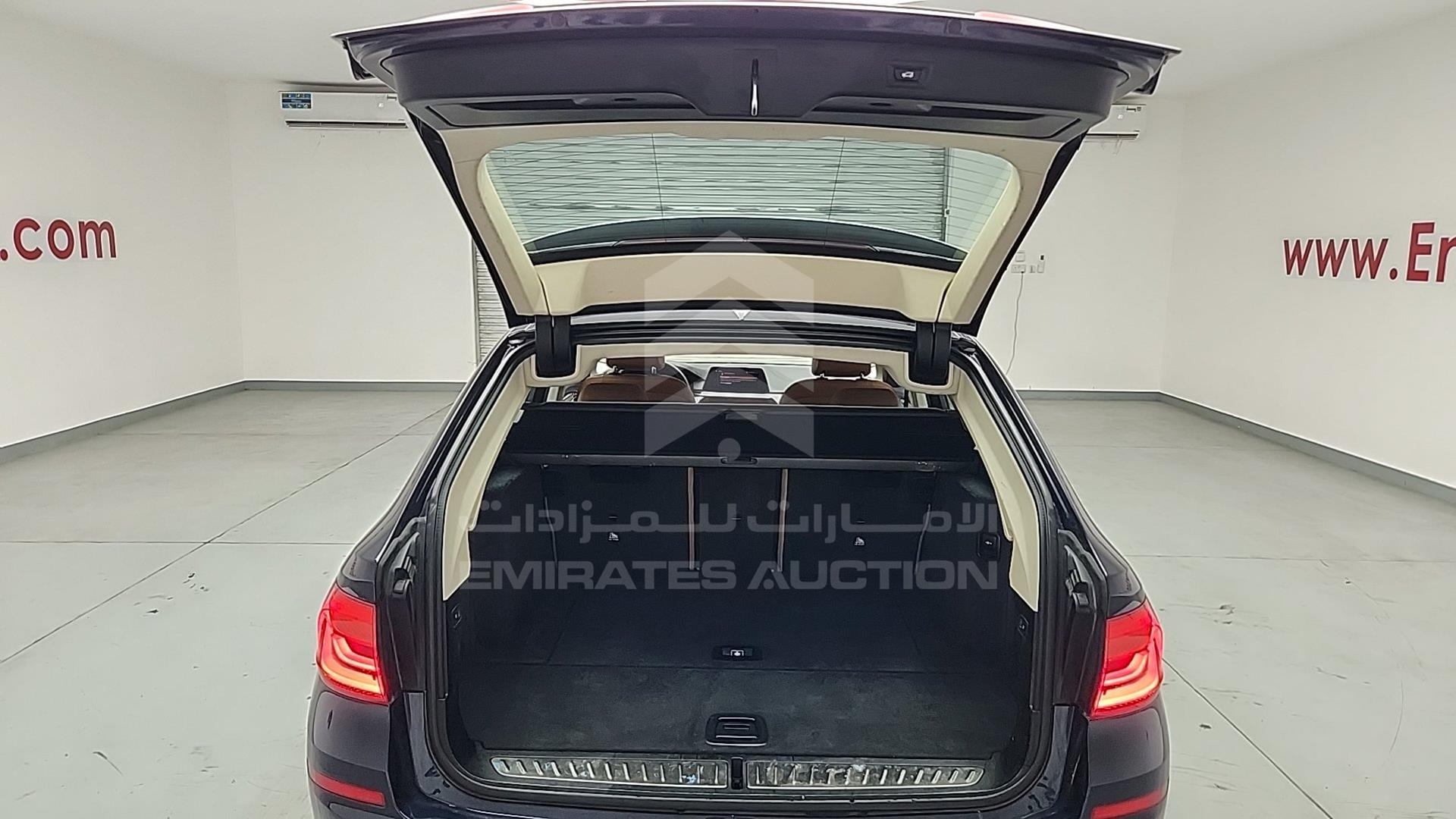 2020 BMW 520 VIN: WBAJT1A03LCE38689