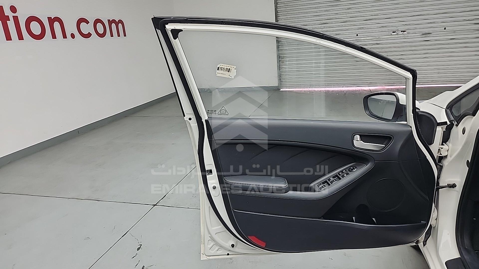 2016 KIA CERATO VIN: KNAFK4112G5483178