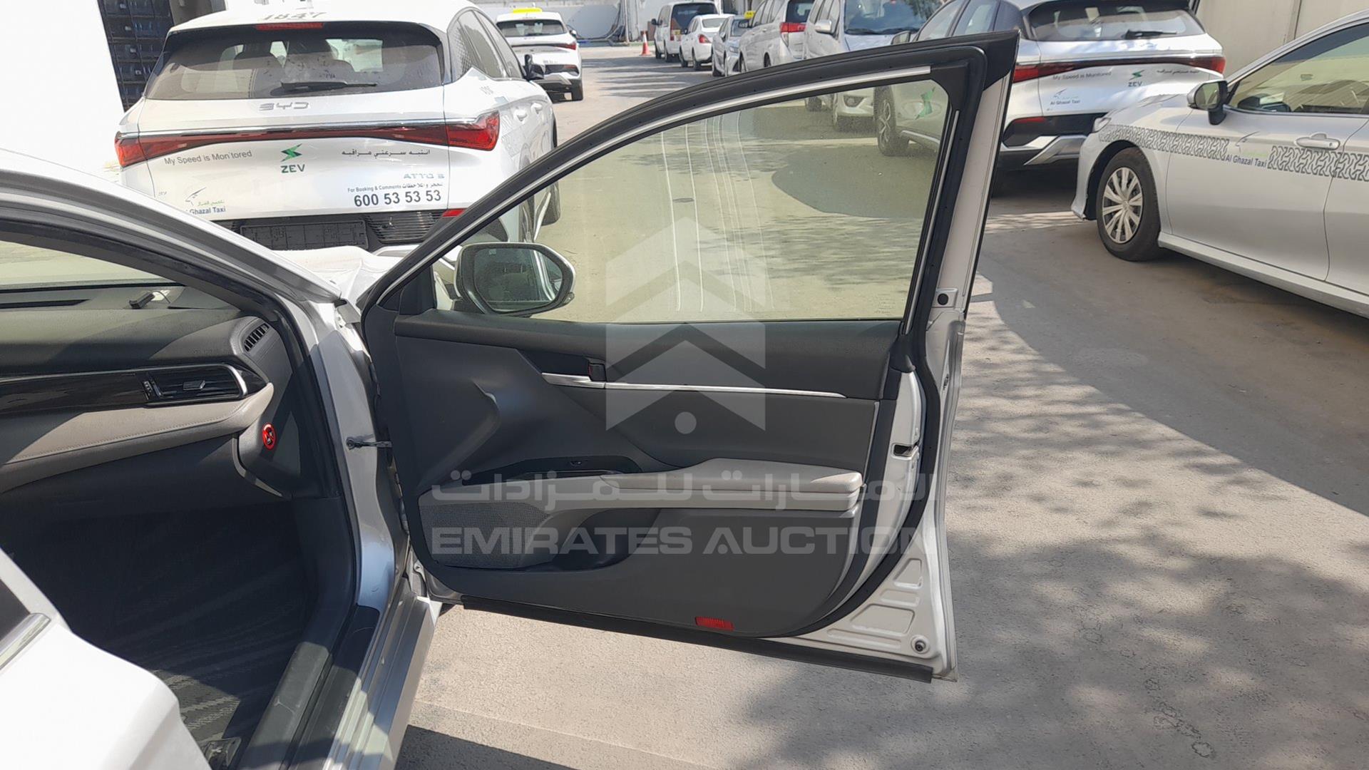2019 TOYOTA CAMRY VIN: JTNB29HK0K3020128