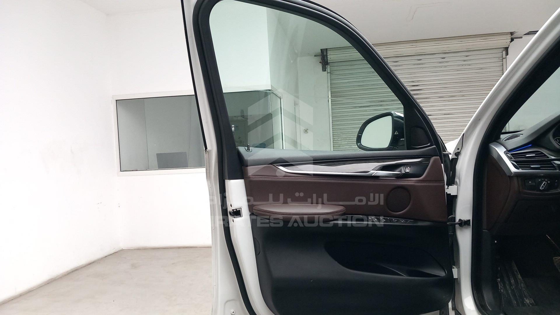 2018 BMW X5 VIN: 5UXKT0C59J0V98838