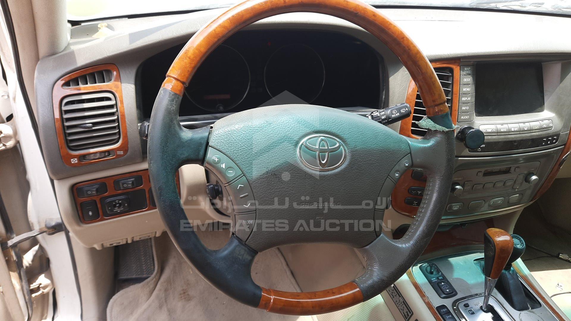 2006 TOYOTA LAND CRUISER VIN: JTEHT05J162089016