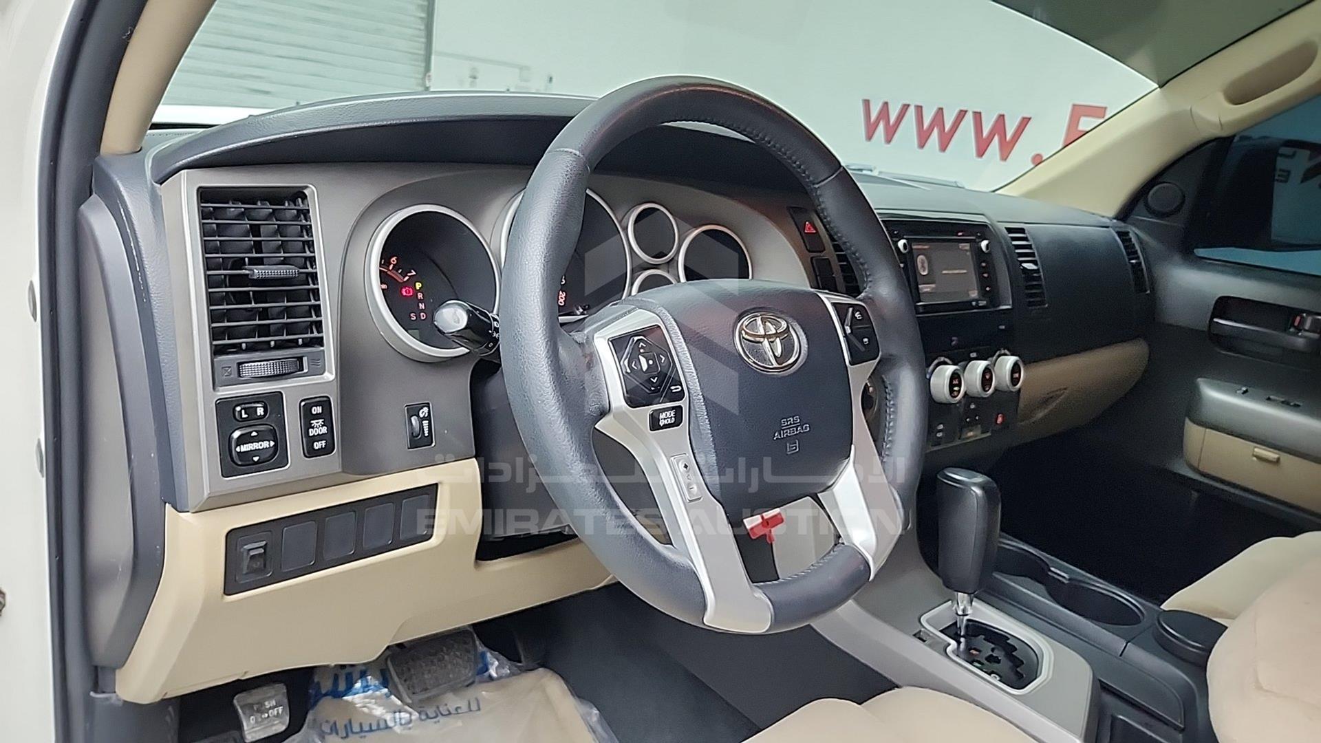 2016 TOYOTA SEQUOIA VIN: 5TDBY64A2GS130442