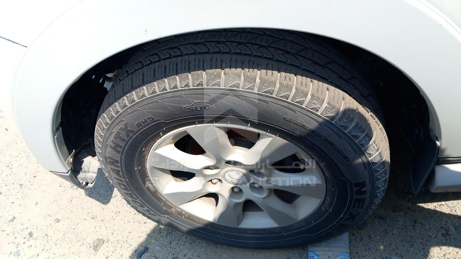 2009 MITSUBISHI PAJERO VIN: JMYLRV93W9J708703
