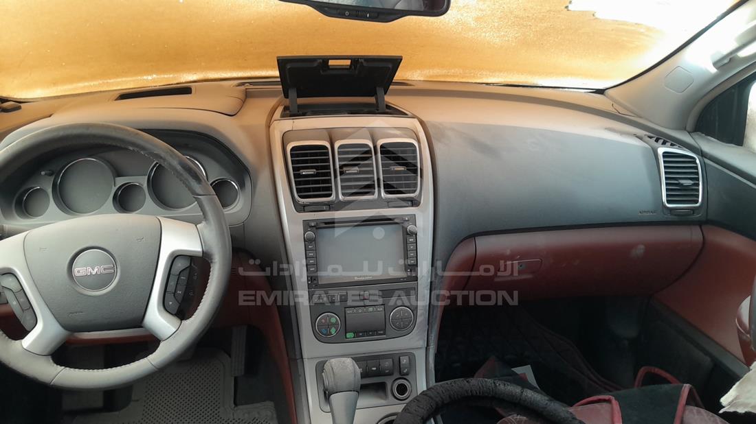 2008 GMC Acadia — Full Dashboard View — Photo 15