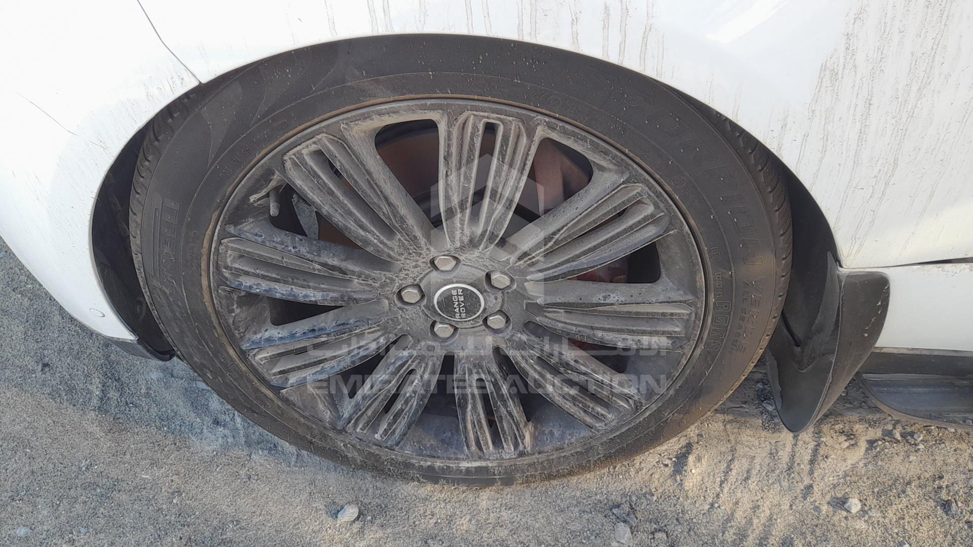 2014 RANGE ROVER VOGUE VIN: SALGA2EFXEA136165
