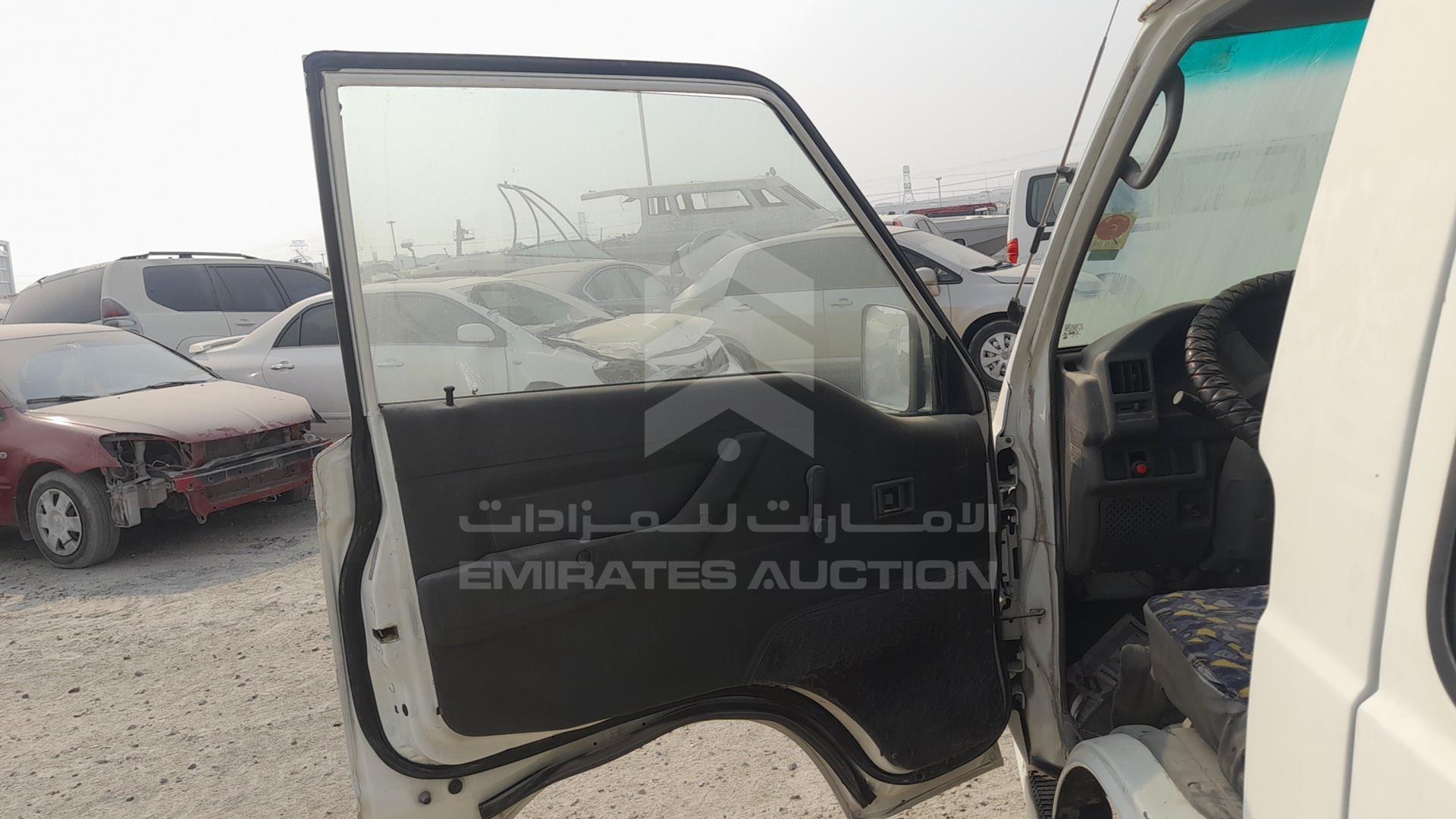 2013 MITSUBISHI L 300 VIN: JMYHNP13WDA701262