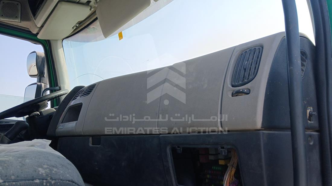 2016 Renault 440 — Front Right Passenger Dashboard View — Photo 20