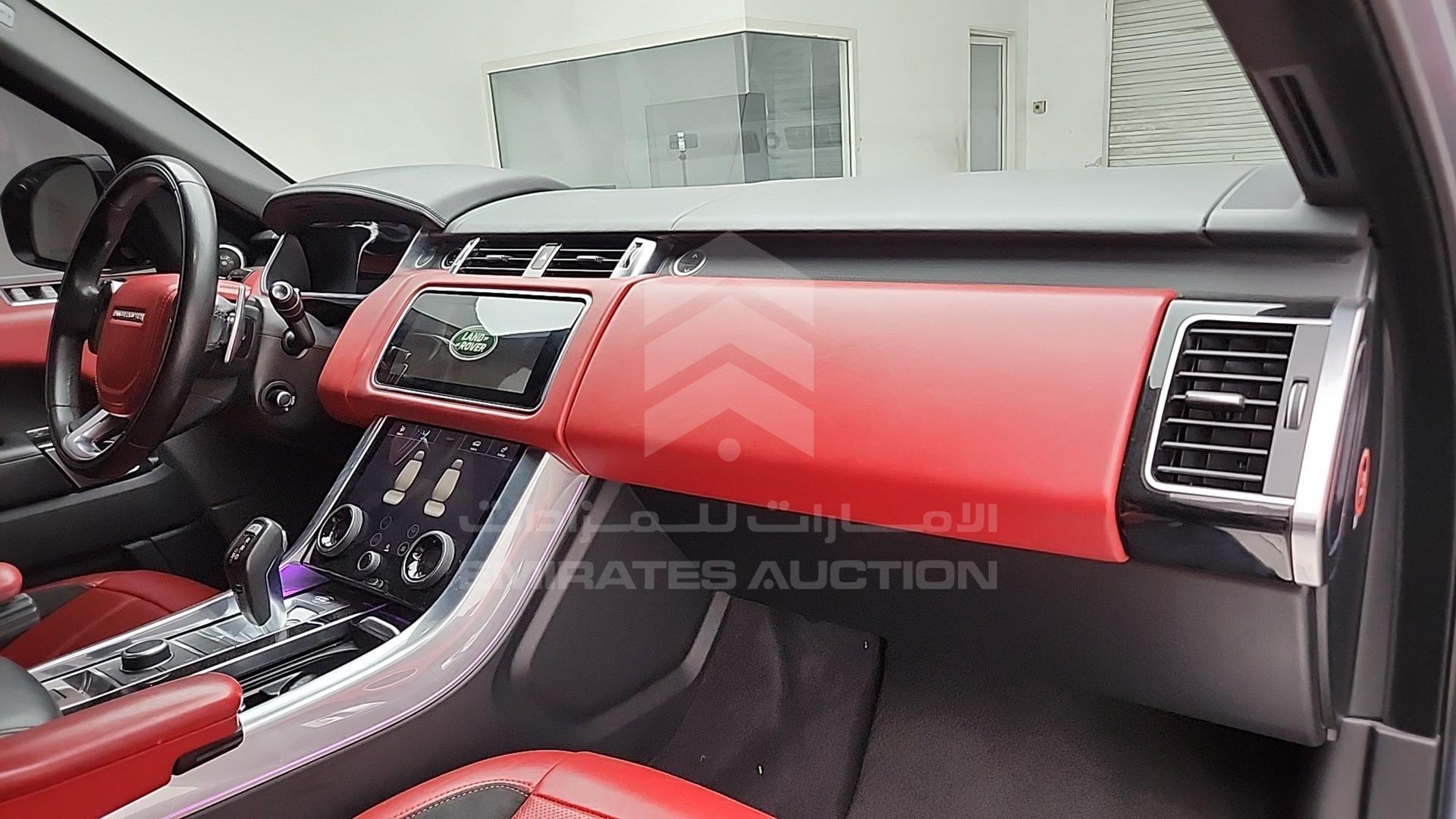 2018 RANGE ROVER SPORT VIN: SALWA2BE1JA185420