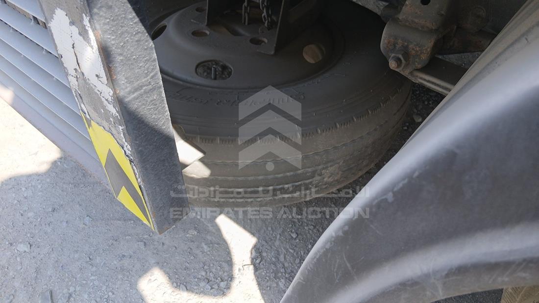 2014 Isuzu NMR — Spare Tyre — Photo 19