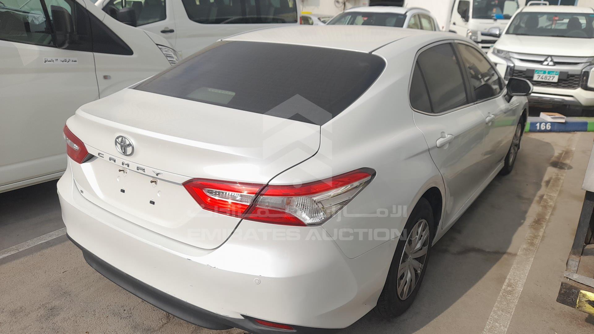 2018 TOYOTA CAMRY VIN: JTNBF9HK4J3014819