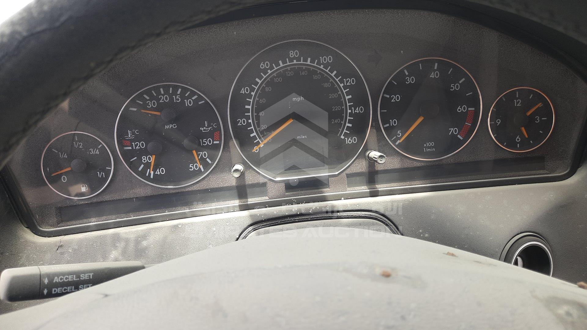 2001 MERCEDES SL 500 VIN: WDBFA68F61F197062