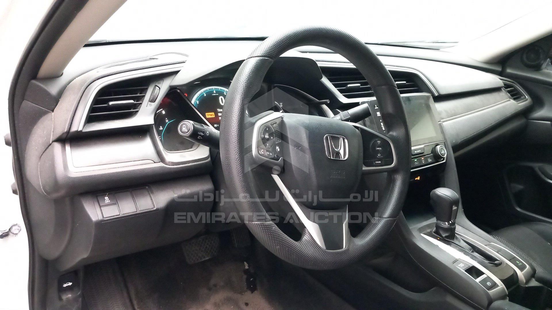 2018 HONDA CIVIC VIN: 2HGFC2F72JH501715